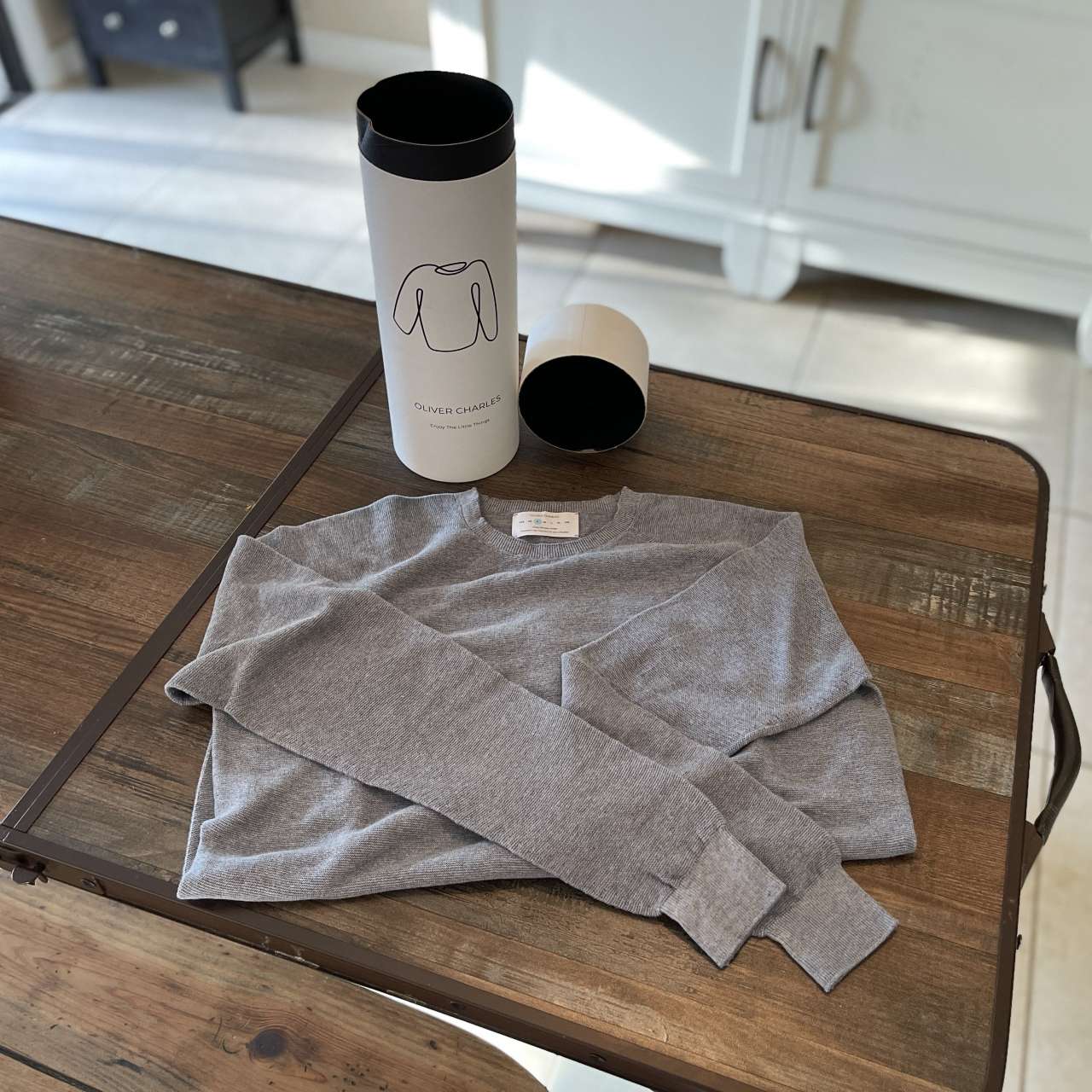 Discovering_Enclothed_Cognition_-_Oliver_Charles.jpg__PID:0ea5662e-2d8d-4b41-86a3-5c1e3fa035bb